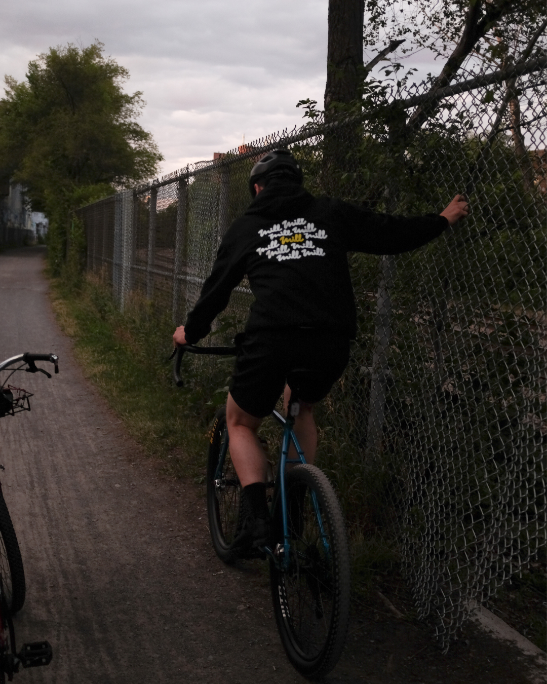 Mill Hoodie (noir)